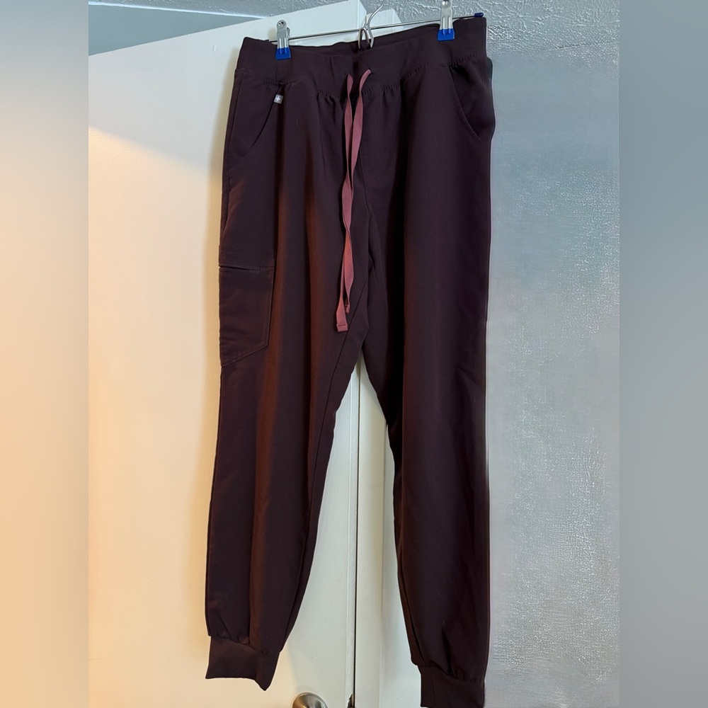 Figs Women's Brown Zamora  jogger scrub Pants